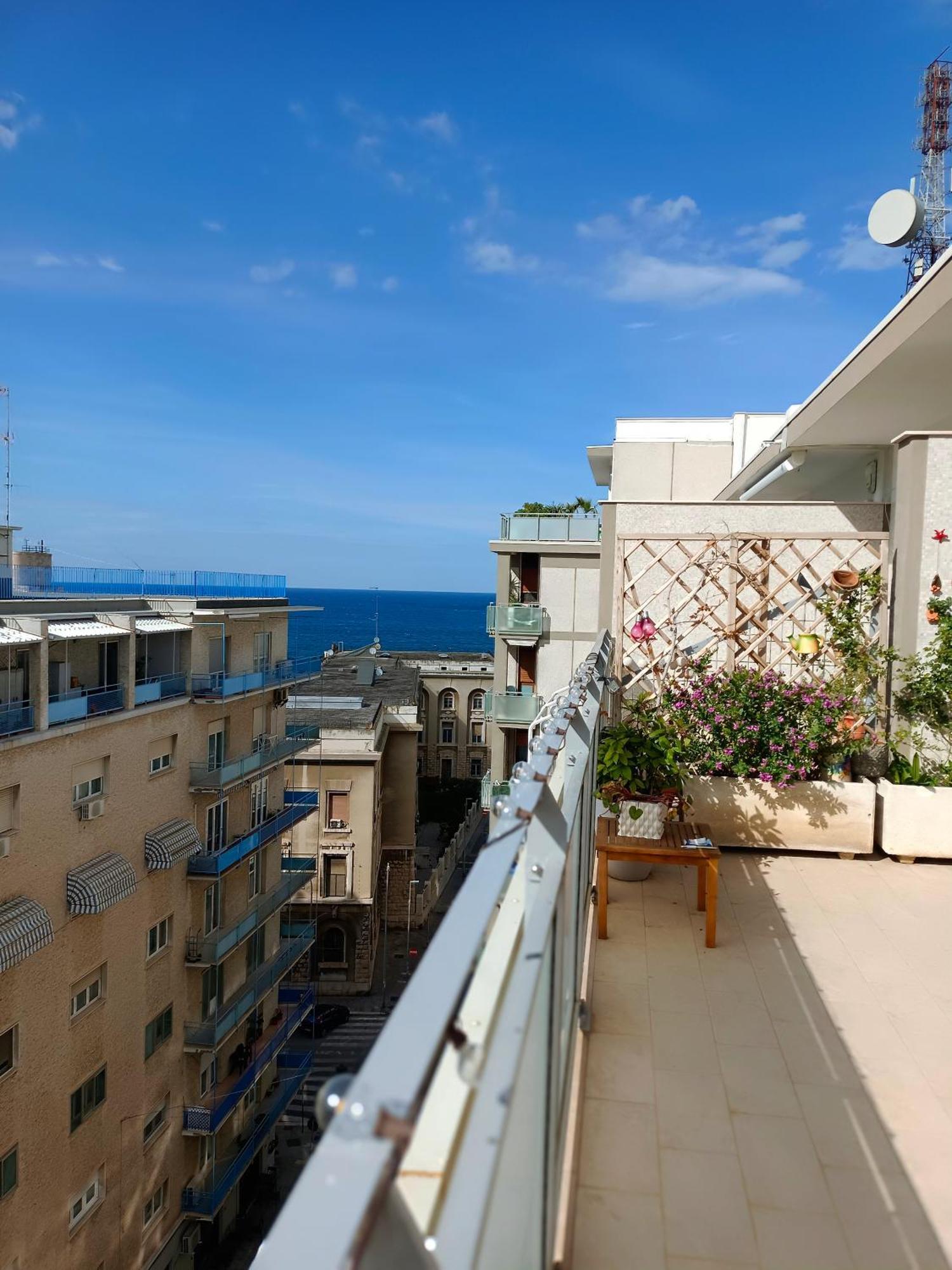 شقة La Dimora Vista Mare باري المظهر الخارجي الصورة